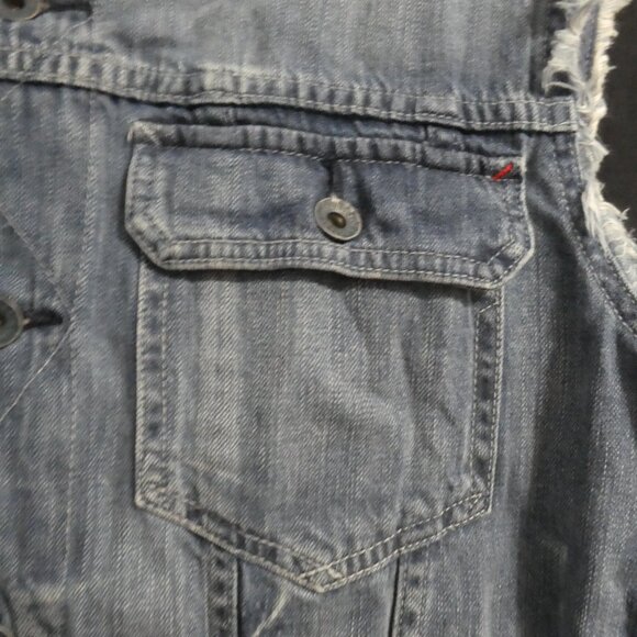 GUESS - Los Angeles | medium | Button-Up Closure | Blue Denim Vest - Picture 7 of 14